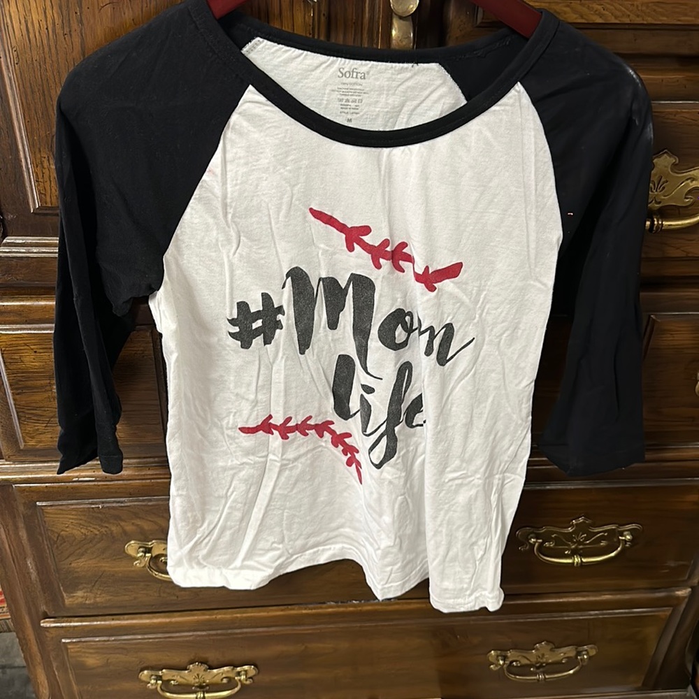 3/4 length sleeved shirt